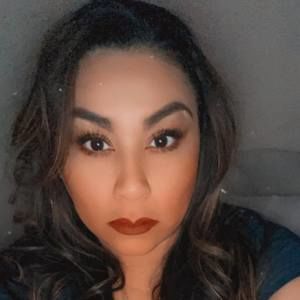 Meet your Posher, Angela